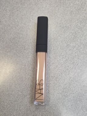 NARS Concealer Stick in Beige Tone